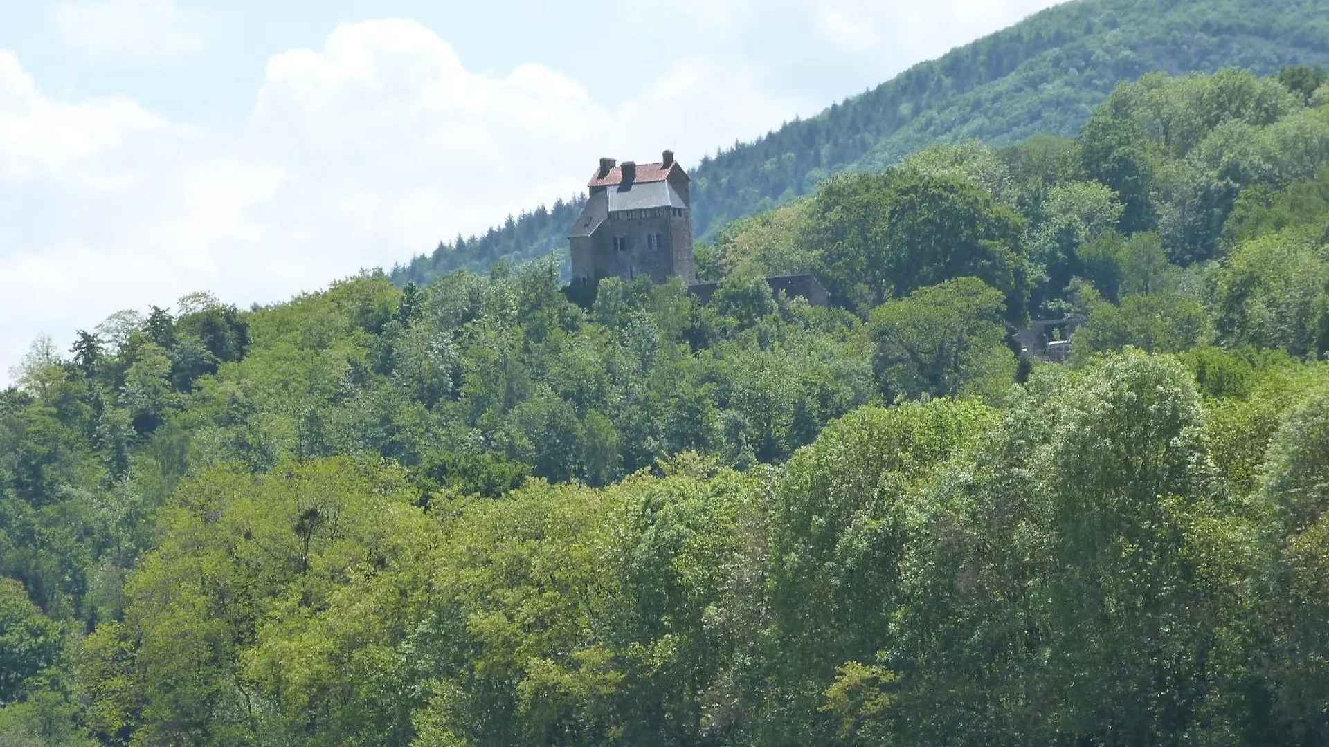 Château Montégut 0*,